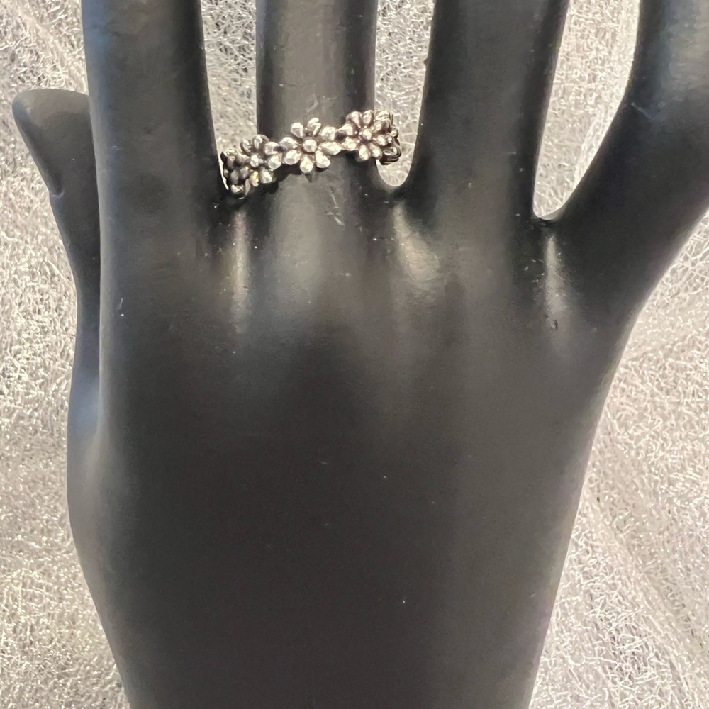 NEW: Elegant Vintage Stackable Style Finger Jewelry Decor